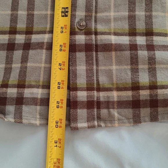 202. Marmot Doran Midweight Flannel Shirt | Color: Vetiver - Picture 6 of 9